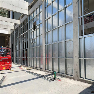 ���̰���